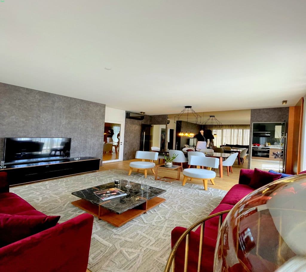 Apartment 15
