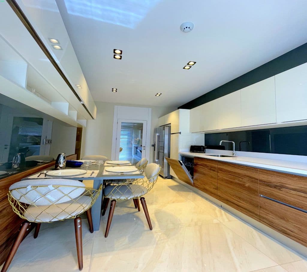 Apartment Image 21